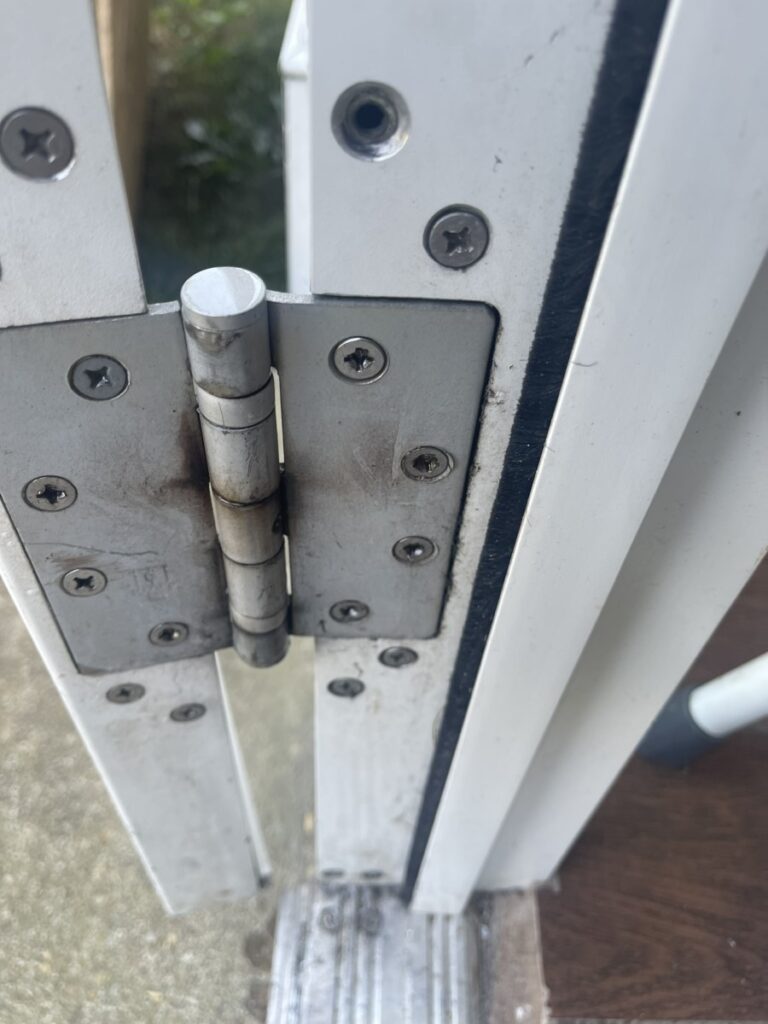 Broken Hinges Repair